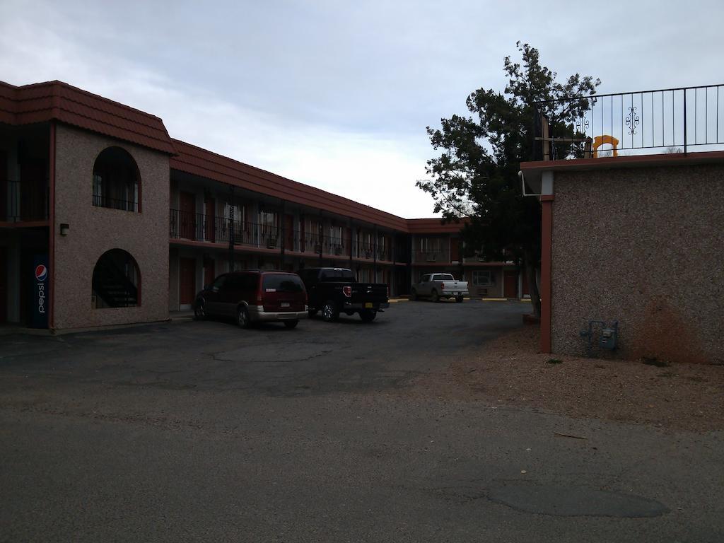 High Chaparral Inn Rocky Ford Exterior photo